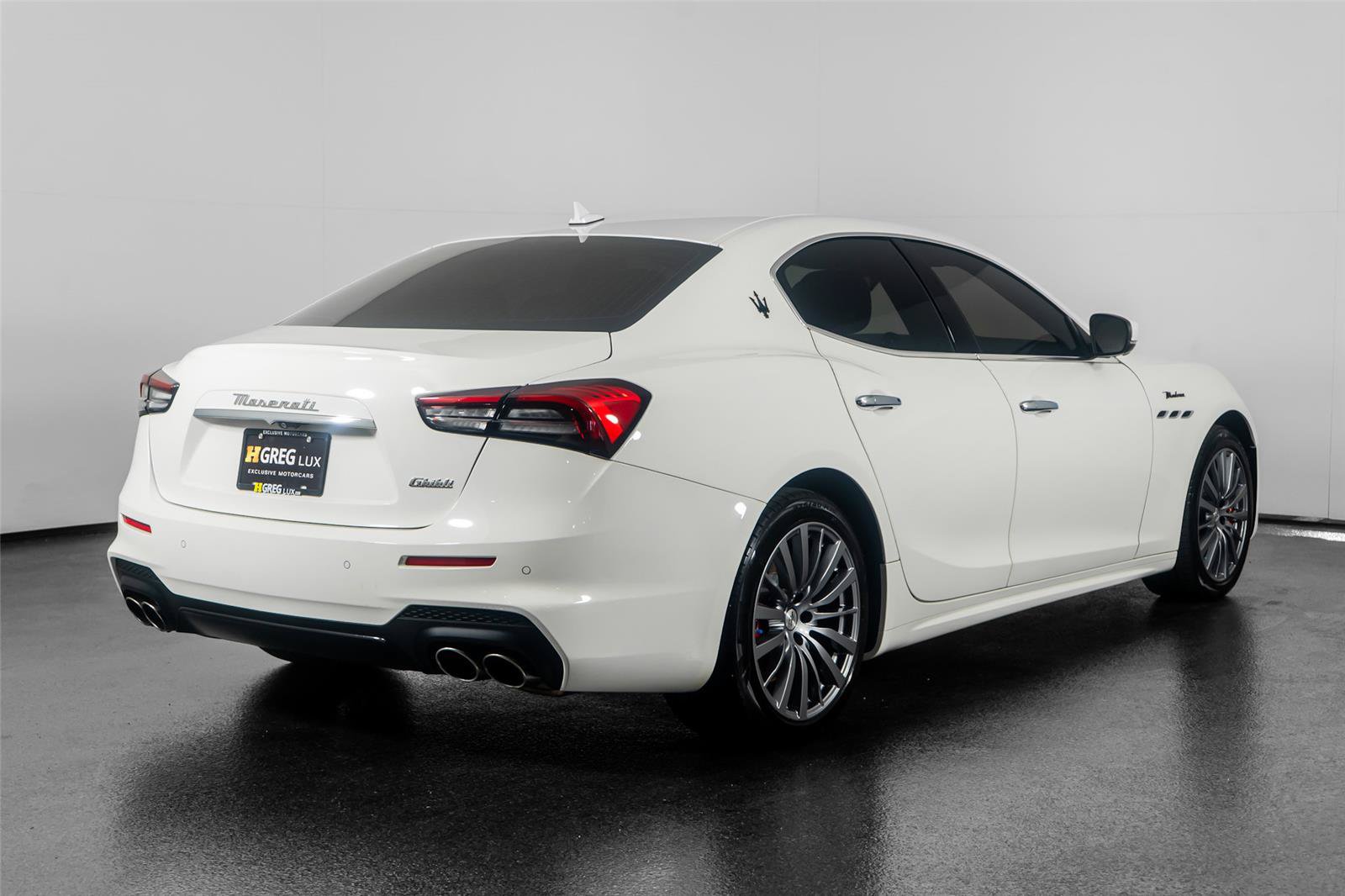 Used 2023 Maserati Ghibli Modena RWD image 10