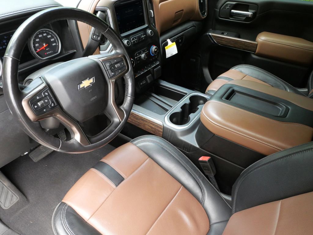 Used 2019 Chevrolet Silverado 1500 High Country w/ Technology Package AWD/4WD image 13