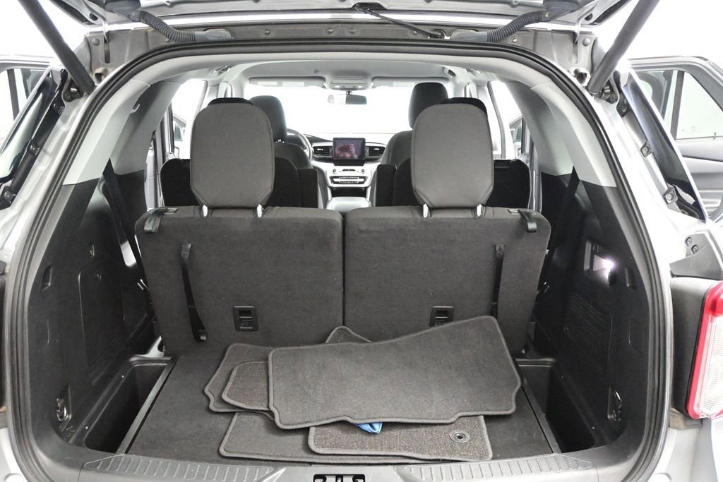 Used 2022 Ford Explorer XLT RWD image 26