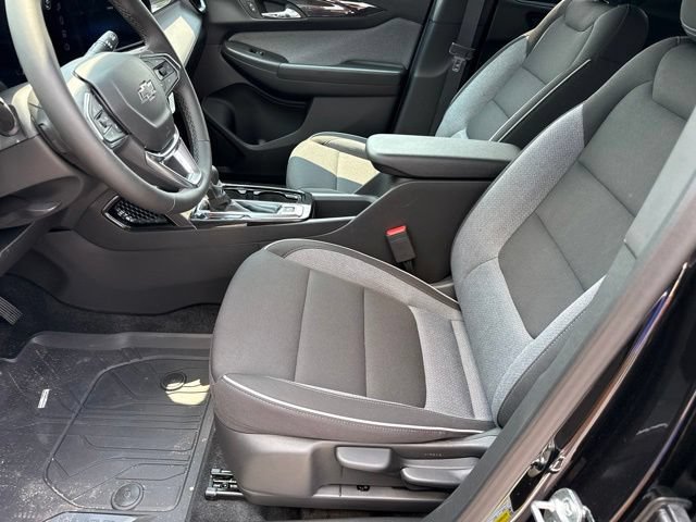 New 2026 Chevrolet TrailBlazer LT w/ Midnight Edition AWD/4WD image 8