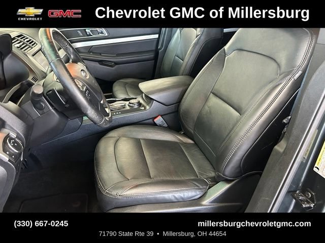 Used 2016 Ford Explorer XLT w/ Equipment Group 202A AWD/4WD image 17