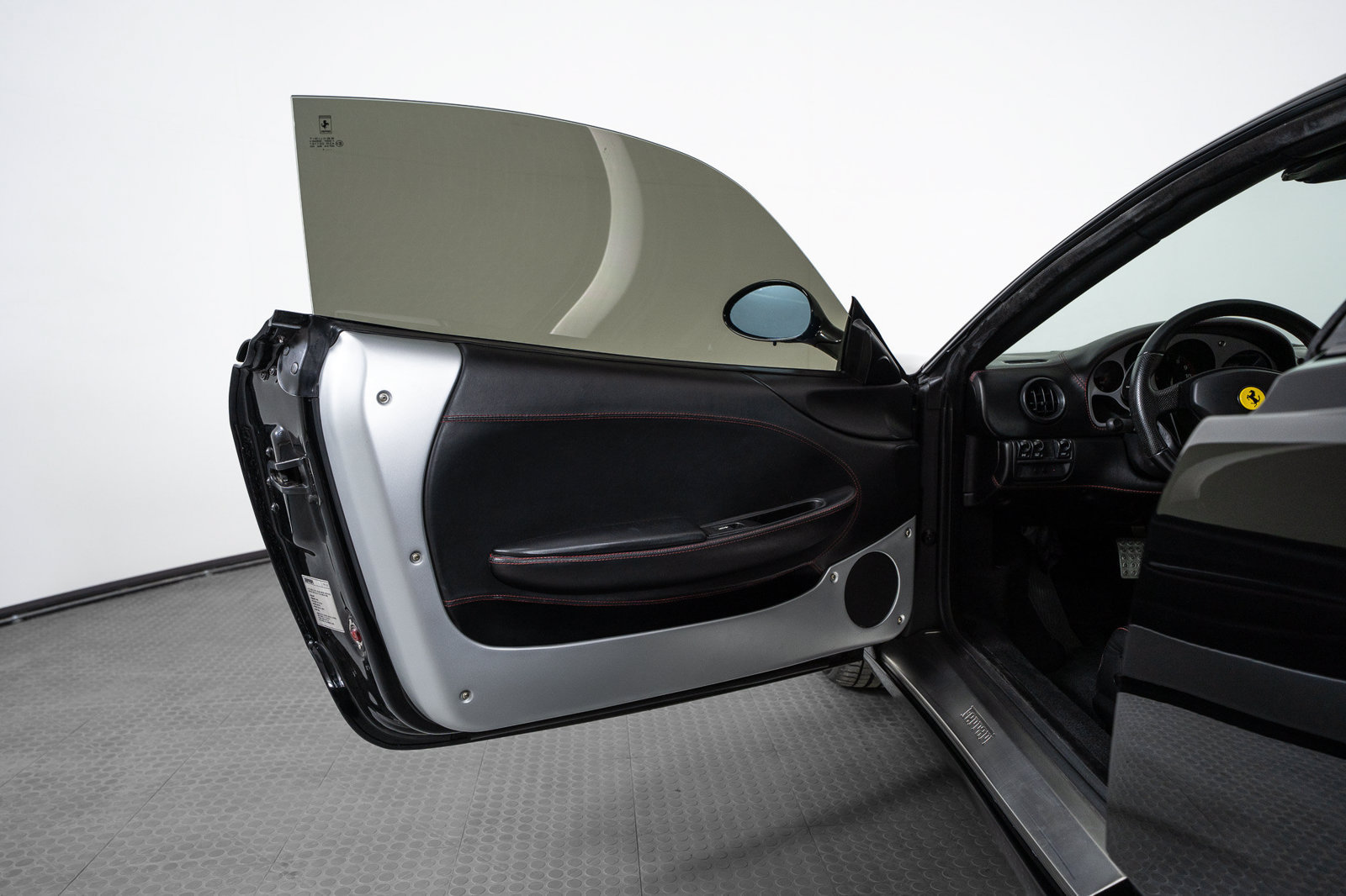 Used 2004 Ferrari 360 Modena RWD image 14