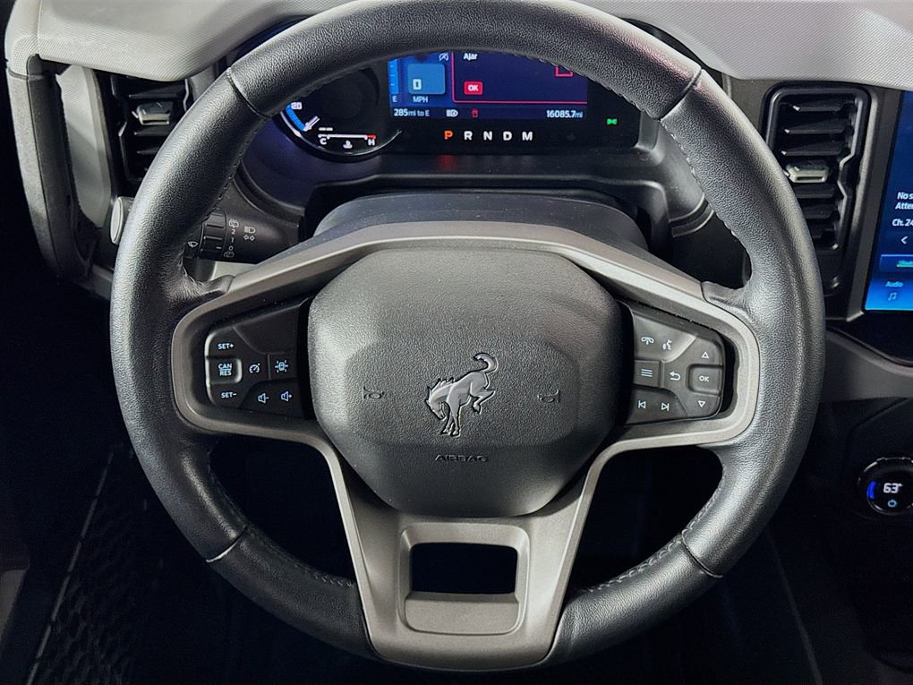 Used 2023 Ford Bronco Everglades image 34