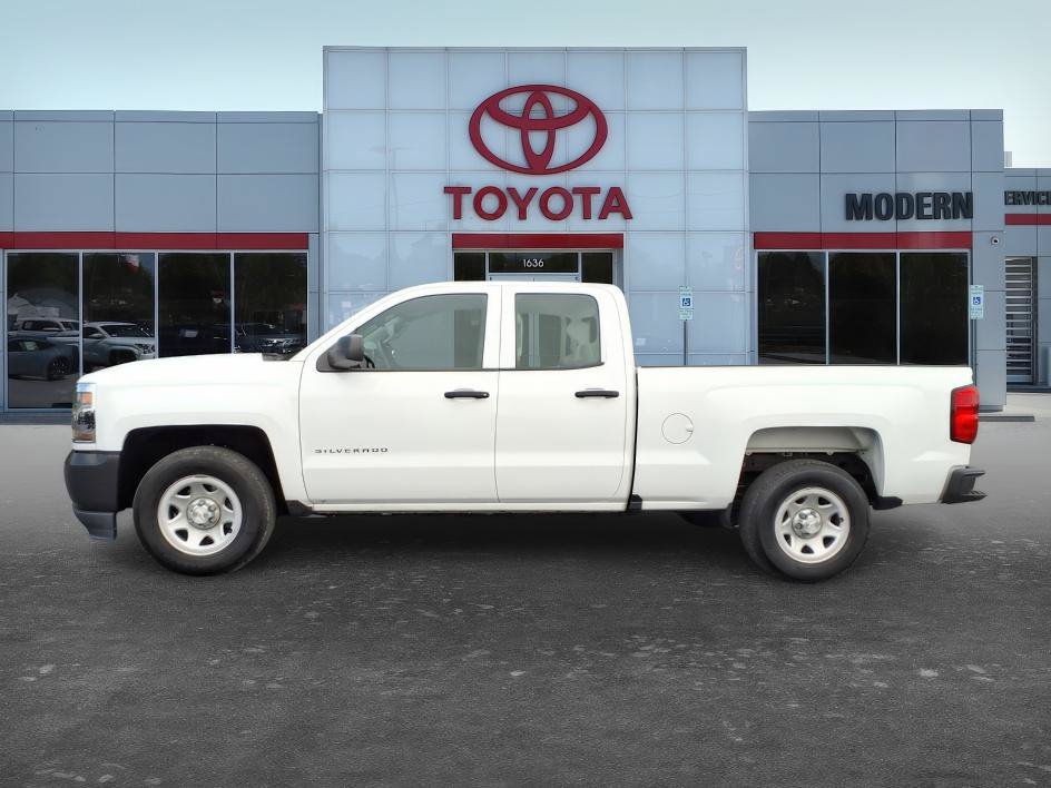 Used 2019 Chevrolet Silverado 1500 W/T RWD image 2