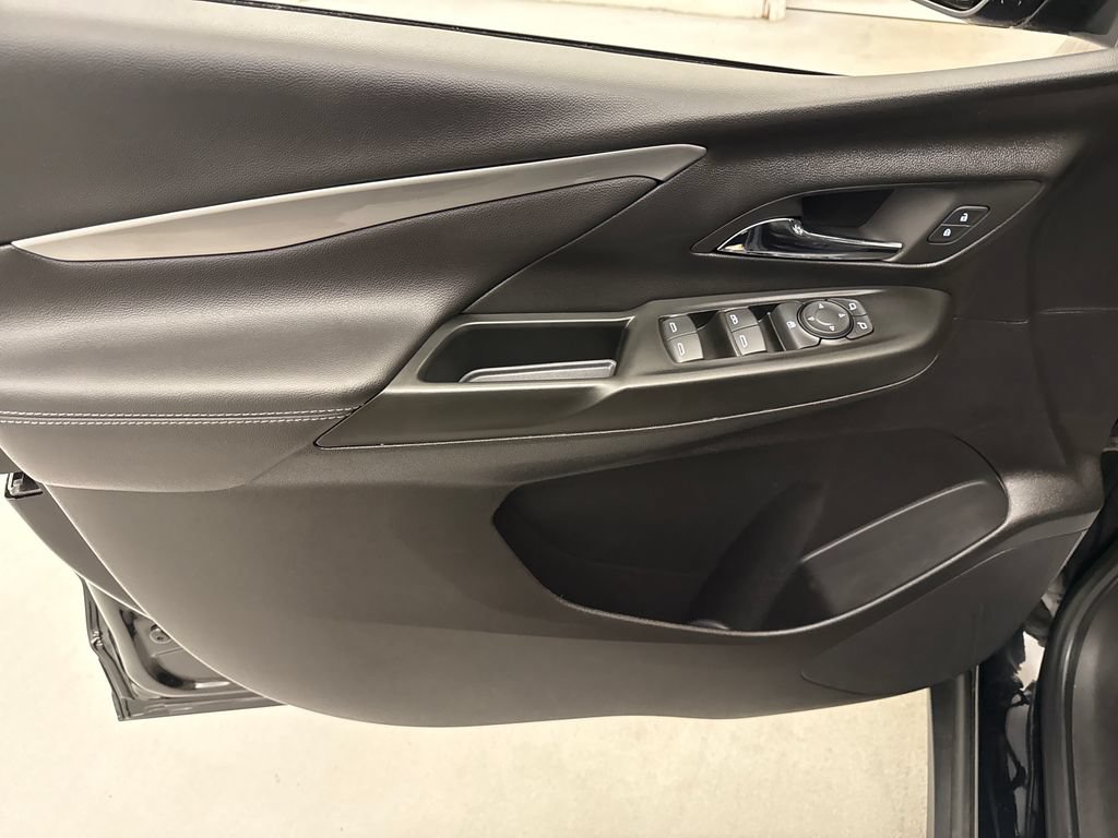 Certified 2023 Chevrolet Bolt LT FWD image 12