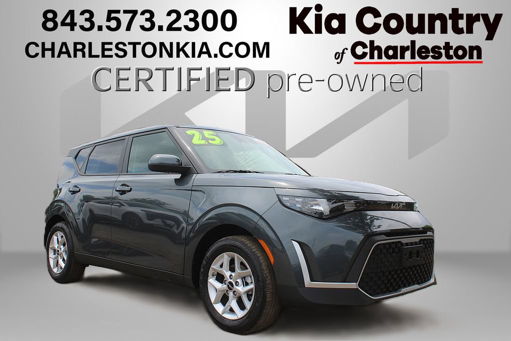 Certified 2025 Kia Soul LX FWD image 1