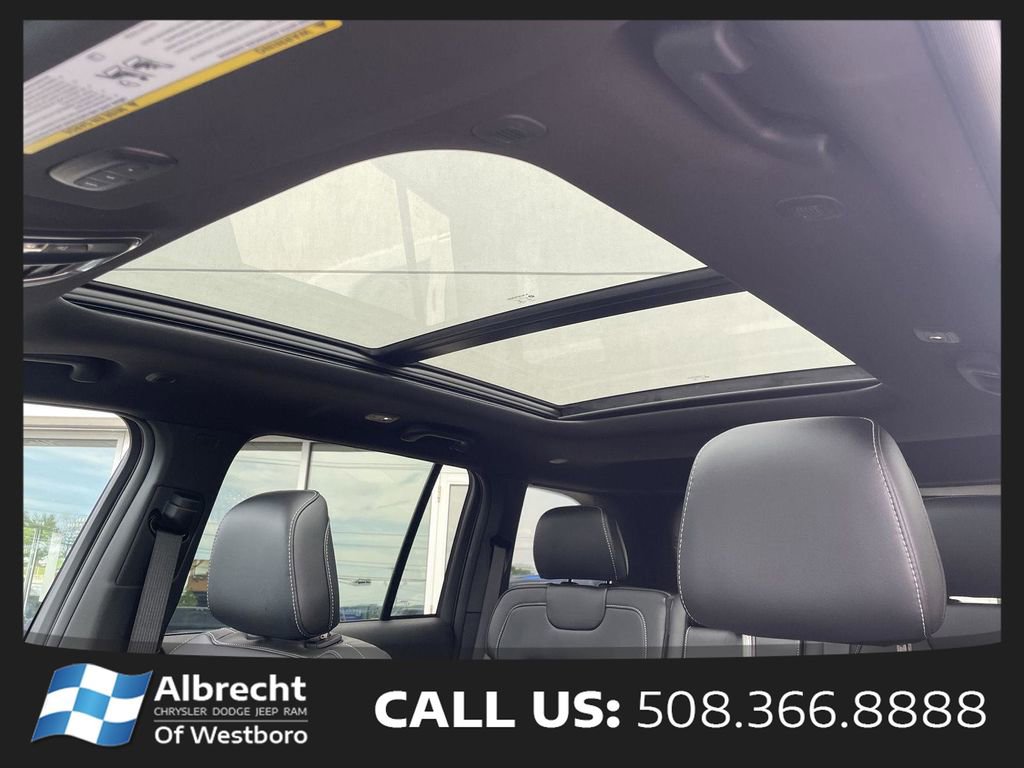 New 2026 Jeep Grand Cherokee Limited AWD/4WD image 23