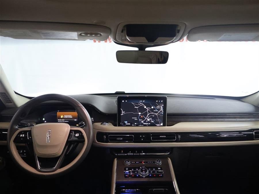 Used 2020 Lincoln Aviator Reserve w/ Equipment Group 201A image 17