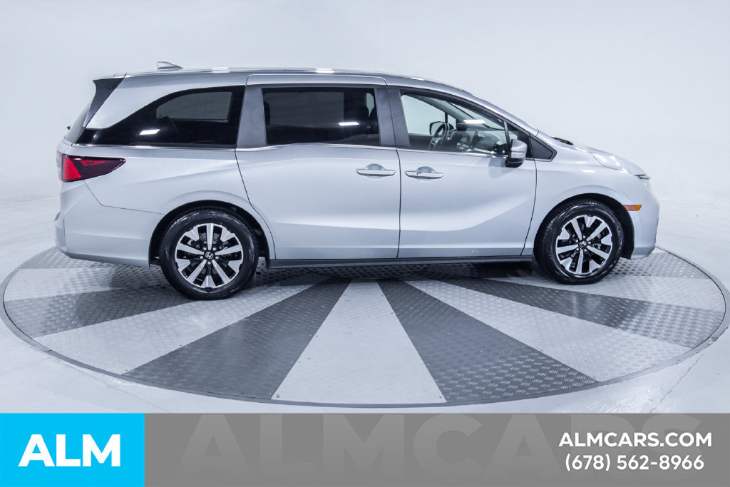 Used 2025 Honda Odyssey EX-L image 11