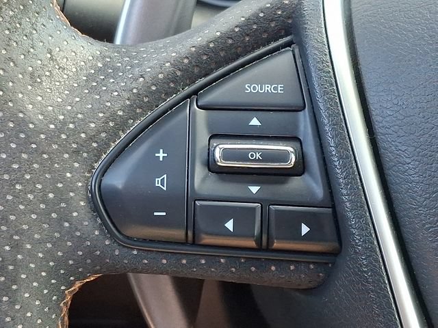 Used 2023 Nissan Maxima SR w/ Sport Mat Group FWD image 22
