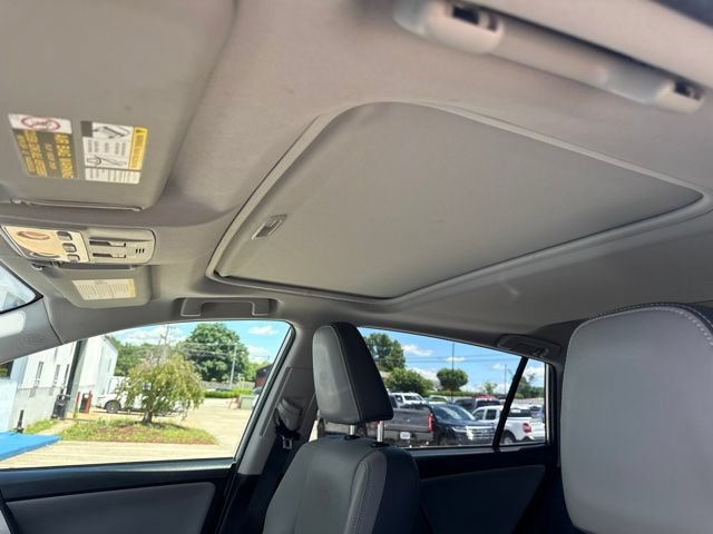 Used 2015 Toyota RAV4 Limited w/ Outdoor Package AWD/4WD image 11