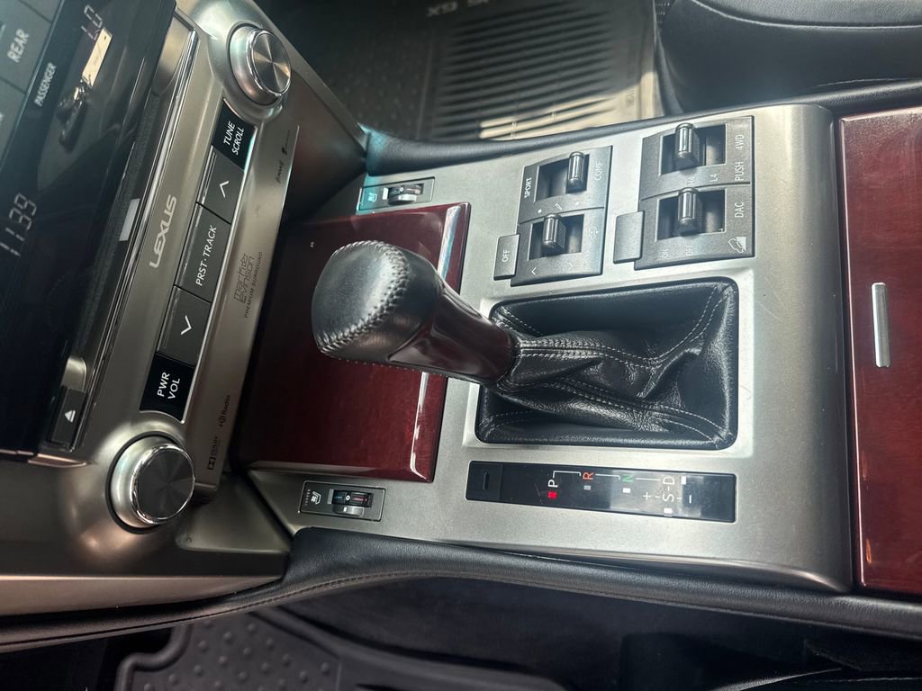 Used 2016 Lexus GX 460 Luxury image 25