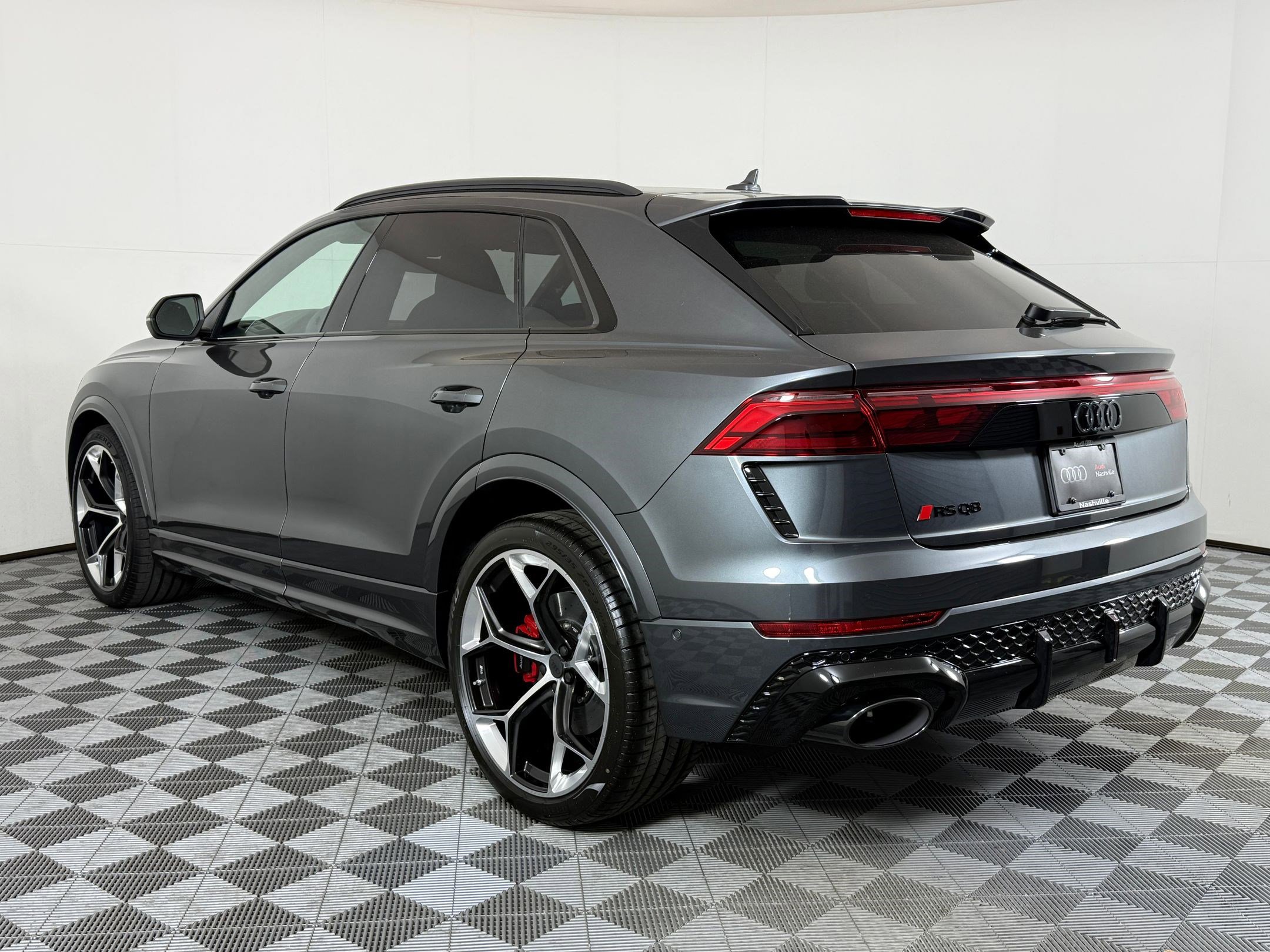 New 2026 Audi RS Q8 performance image 3