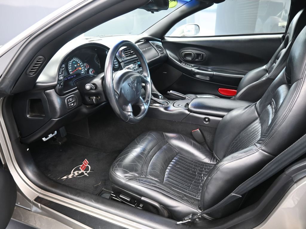 Used 2000 Chevrolet Corvette Coupe w/ Memory Pkg image 13