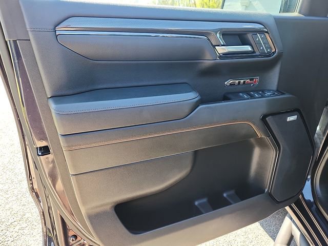 Used 2024 GMC Sierra 1500 AT4 w/ Technology Package AWD/4WD image 12