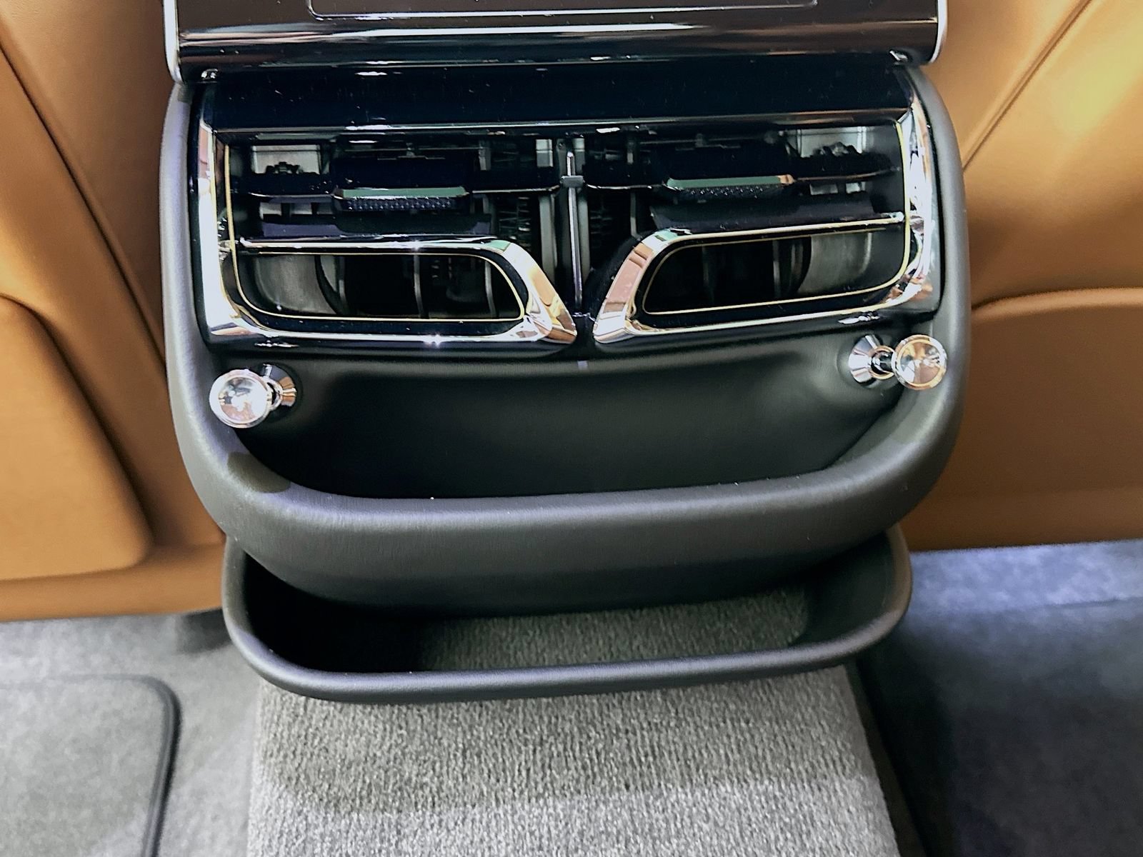 Used 2022 Bentley Flying Spur V8 AWD/4WD image 33
