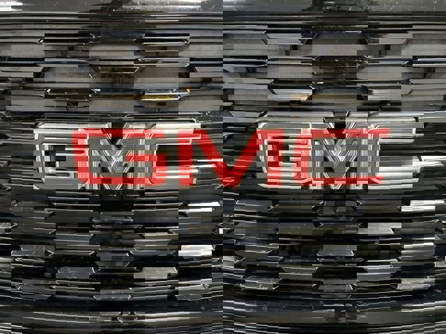 Used 2020 GMC Yukon SLE image 30