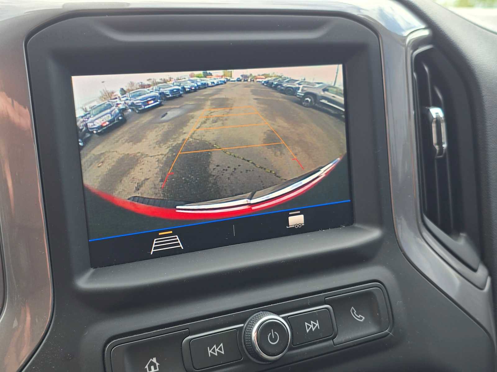 Used 2022 Chevrolet Silverado 1500 Custom AWD/4WD image 32