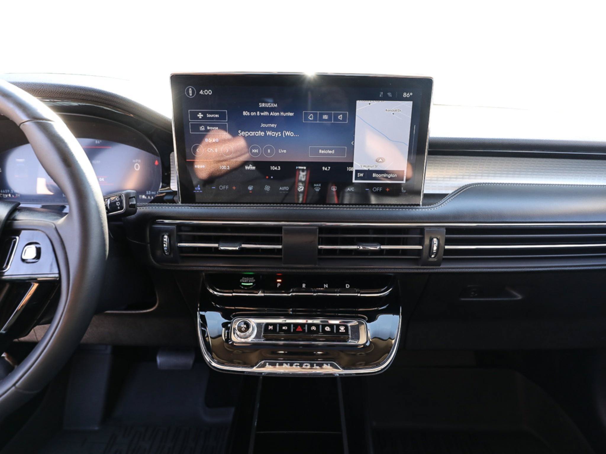 Certified 2024 Lincoln Corsair AWD w/ Equipment Group 101A image 16