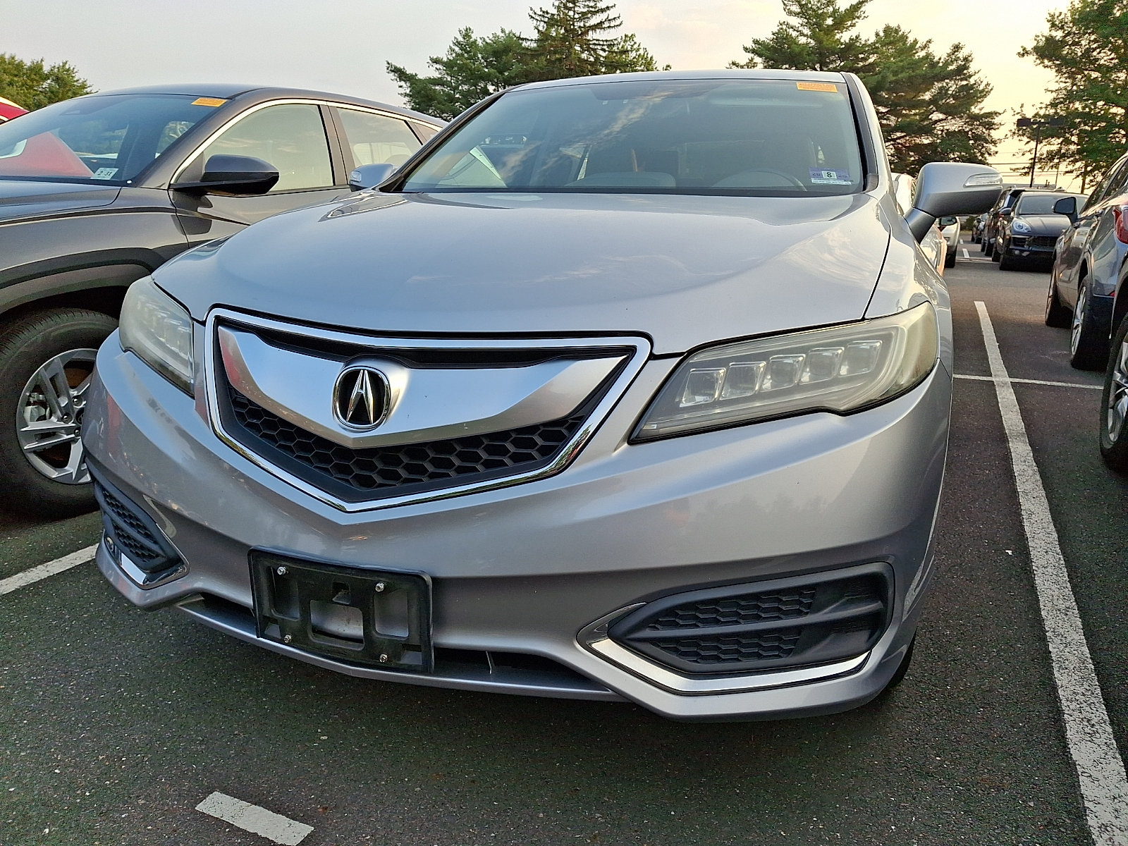 Used 2017 Acura RDX w/ Technology Package AWD/4WD image 2