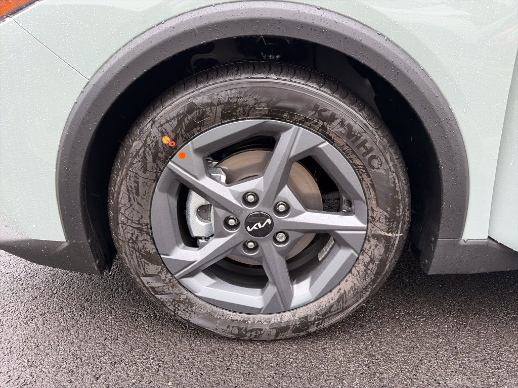 New 2027 Kia K4 FWD image 22