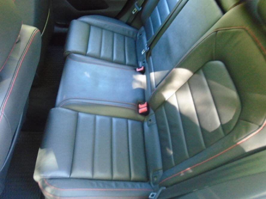 Used 2016 Volkswagen GTI SE w/ Driver Assistance Package image 11