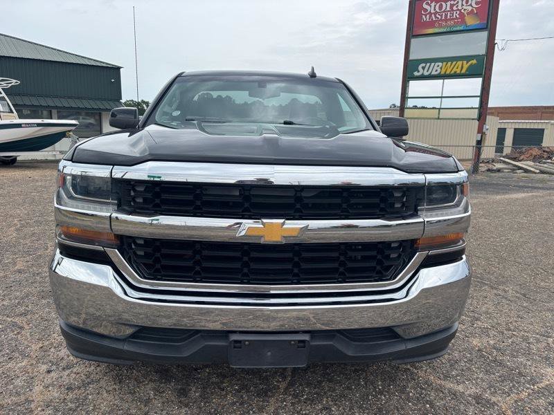 Used 2017 Chevrolet Silverado 1500 LT w/ Trailering Package RWD image 8