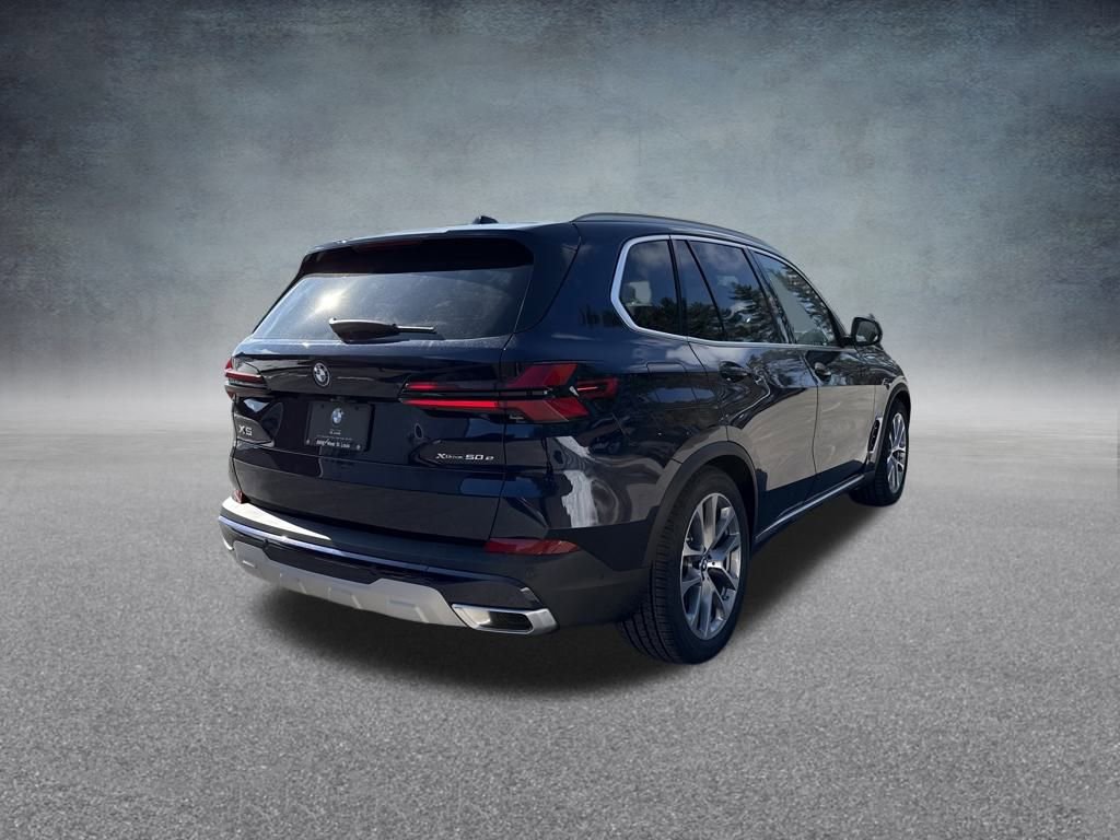 New 2026 BMW X5 xDrive50e image 5