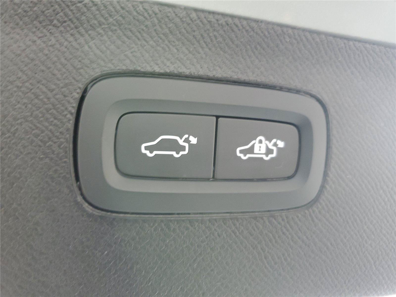 Certified 2026 Volvo XC90 B6 Ultra AWD/4WD image 10