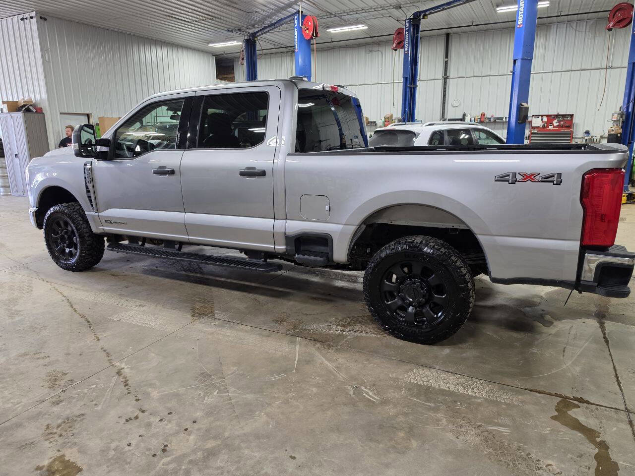 Used 2024 Ford F250 XLT AWD/4WD image 5