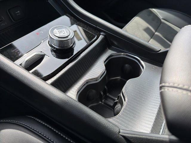 New 2026 Jeep Grand Cherokee Altitude image 22