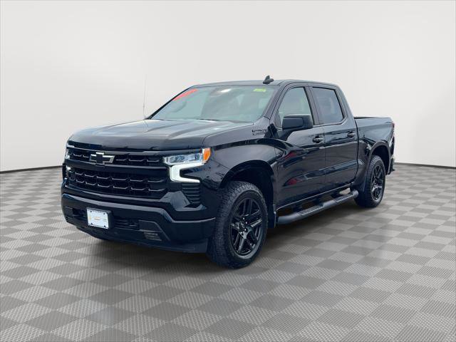 Used 2023 Chevrolet Silverado 1500 RST image 3