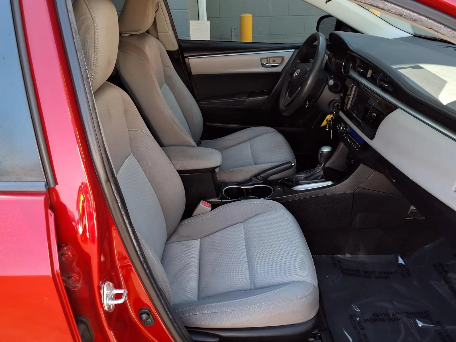 Used 2016 Toyota Corolla LE FWD image 22