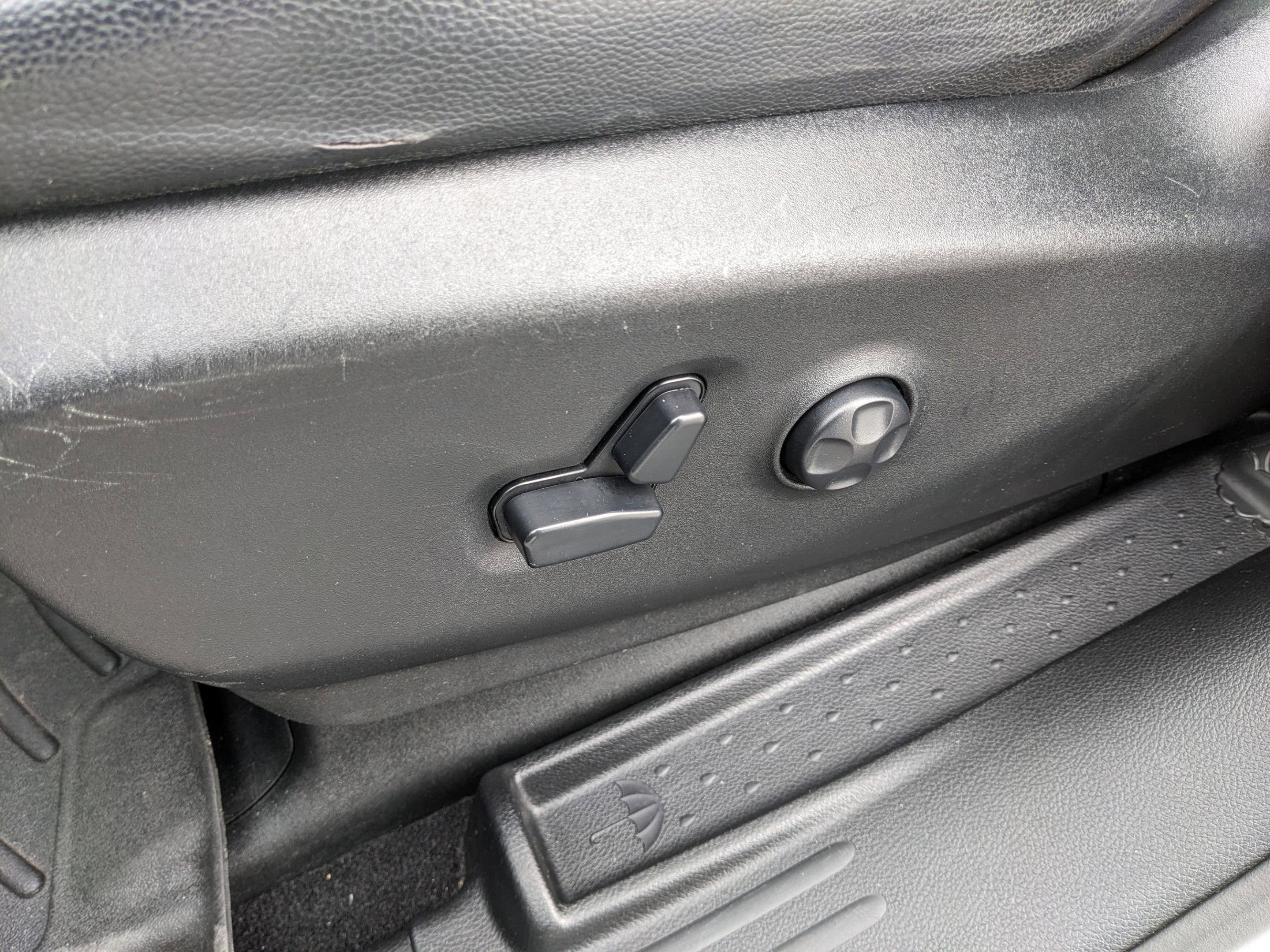 Used 2019 Chrysler Pacifica Touring Plus w/ S Appearance Package image 27