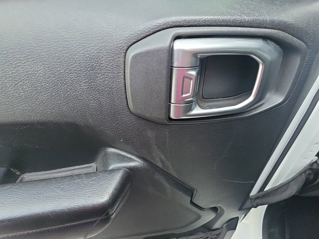 Used 2018 Jeep Wrangler Unlimited Sport S image 31