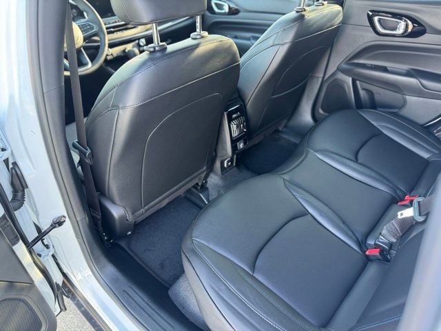 New 2026 Jeep Compass Limited image 19