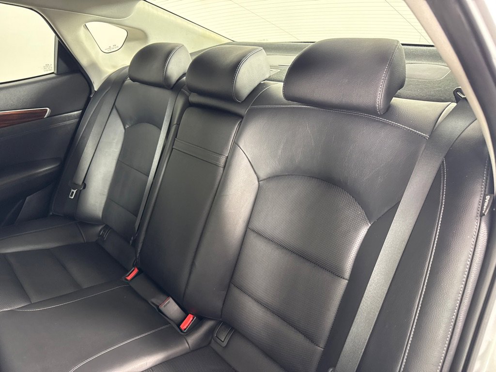 Used 2018 Kia Cadenza Technology image 24