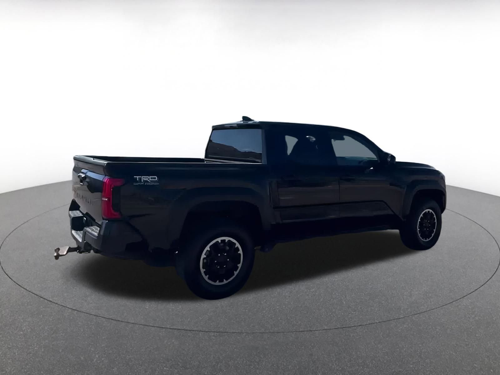 Used 2025 Toyota Tacoma SR image 14