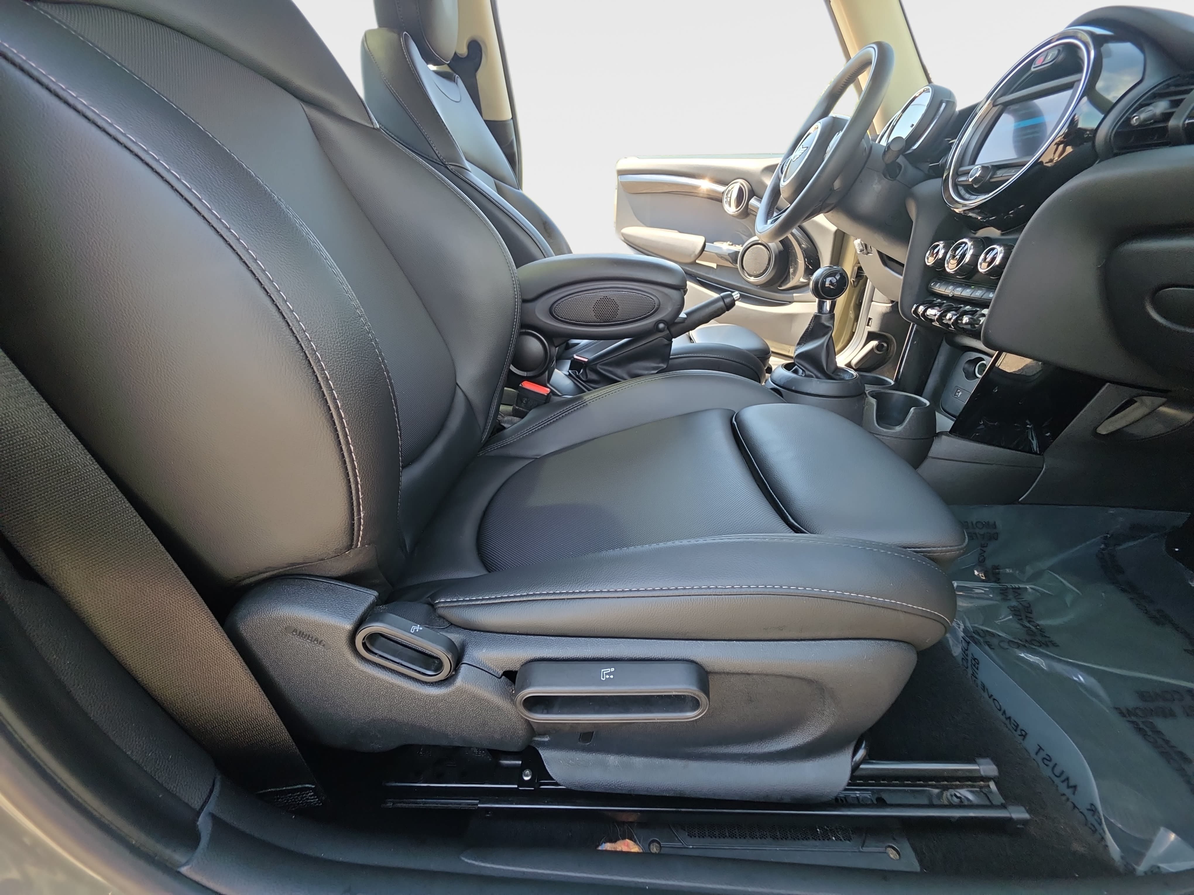 Used 2019 MINI Cooper S FWD image 10