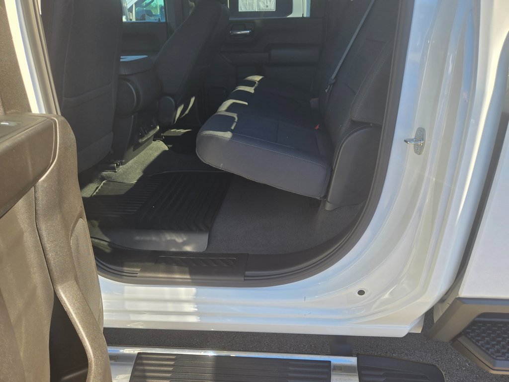 Used 2024 Chevrolet Silverado 2500 Custom w/ Custom Convenience Package image 8