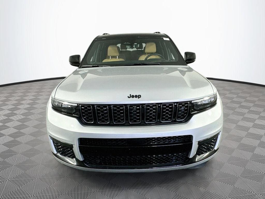 Certified 2025 Jeep Grand Cherokee L Summit AWD/4WD image 4