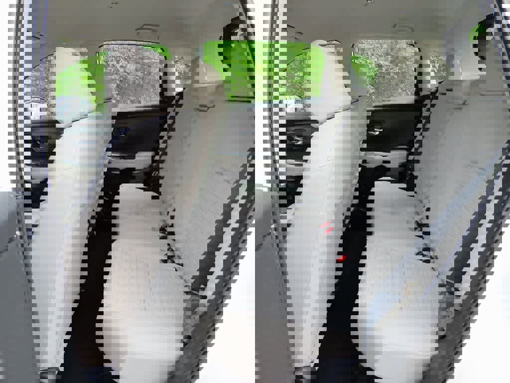 New 2026 Honda HR-V LX image 13