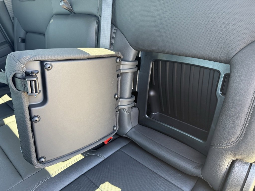 Used 2025 GMC Sierra 1500 SLT image 56