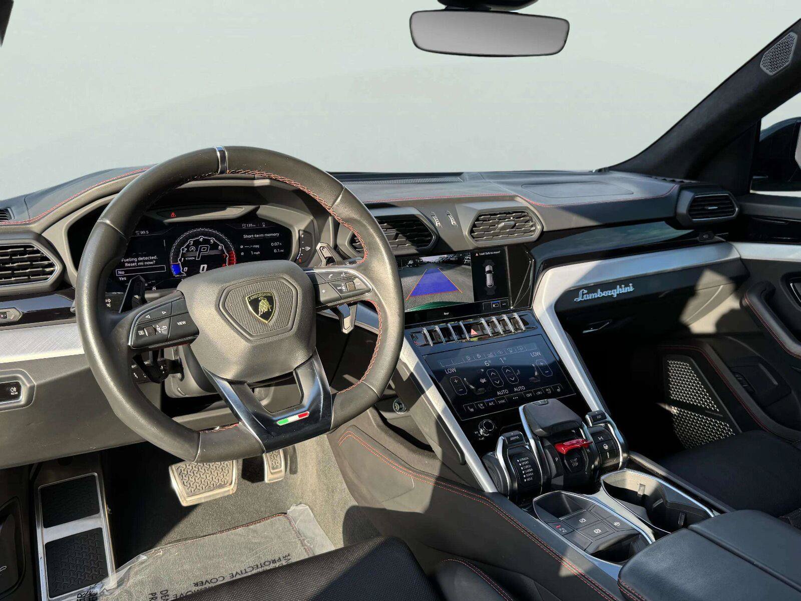 Used 2021 Lamborghini Urus AWD/4WD image 29