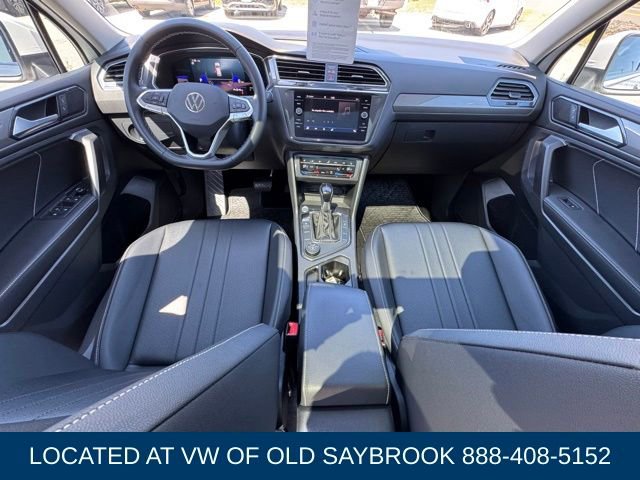 Used 2022 Volkswagen Tiguan SE w/ Panoramic Sunroof Package image 13