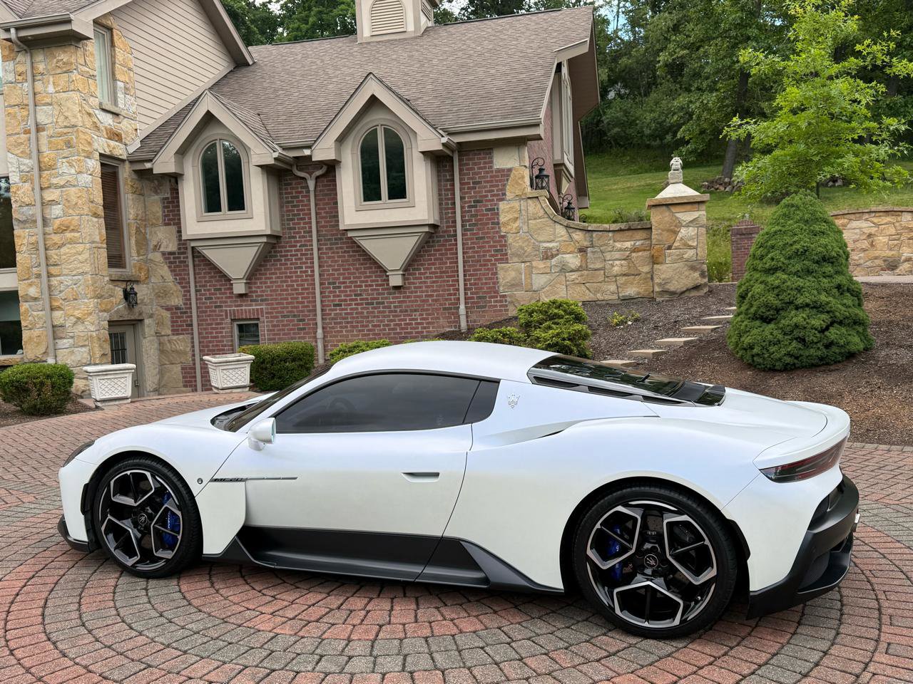 Used 2022 Maserati MC20 Coupe RWD image 12