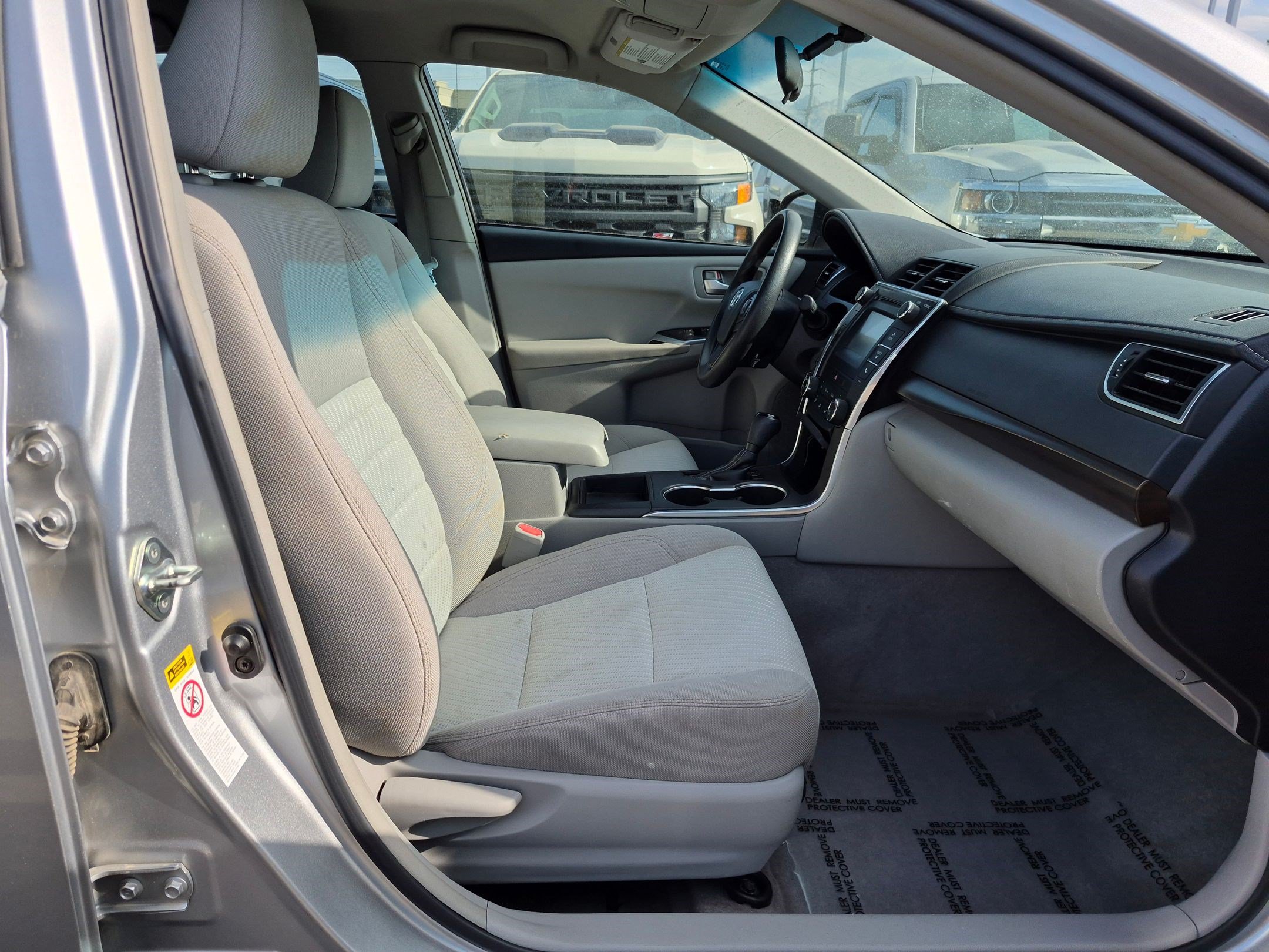 Used 2017 Toyota Camry LE FWD image 29