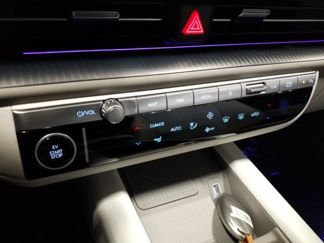 Certified 2024 Hyundai Ioniq 6 SEL RWD image 7