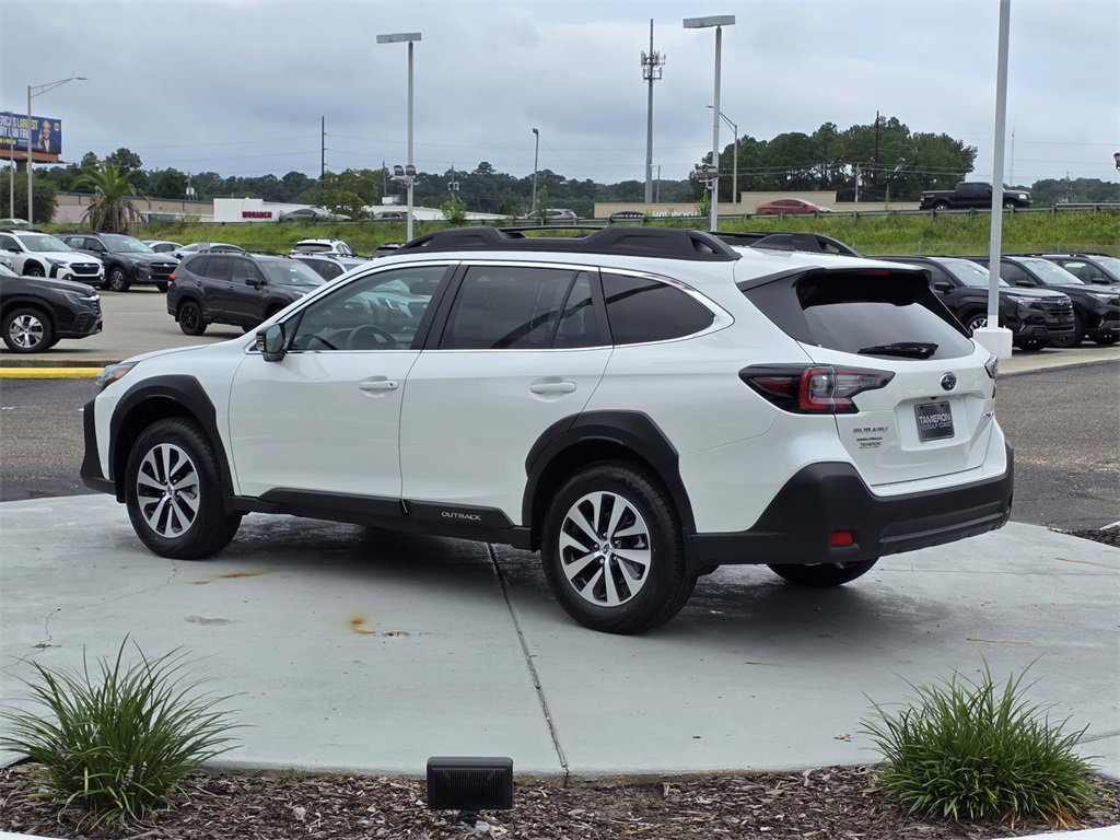 New 2025 Subaru Outback Premium image 4