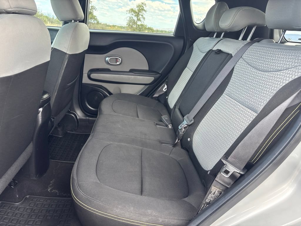 Used 2015 Kia Soul + FWD image 13